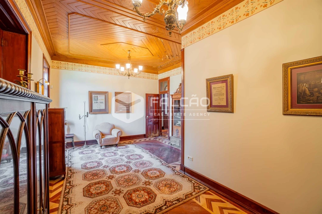 Moradia T10 para Venda em Alcanena e Vila Moreira Foto 9