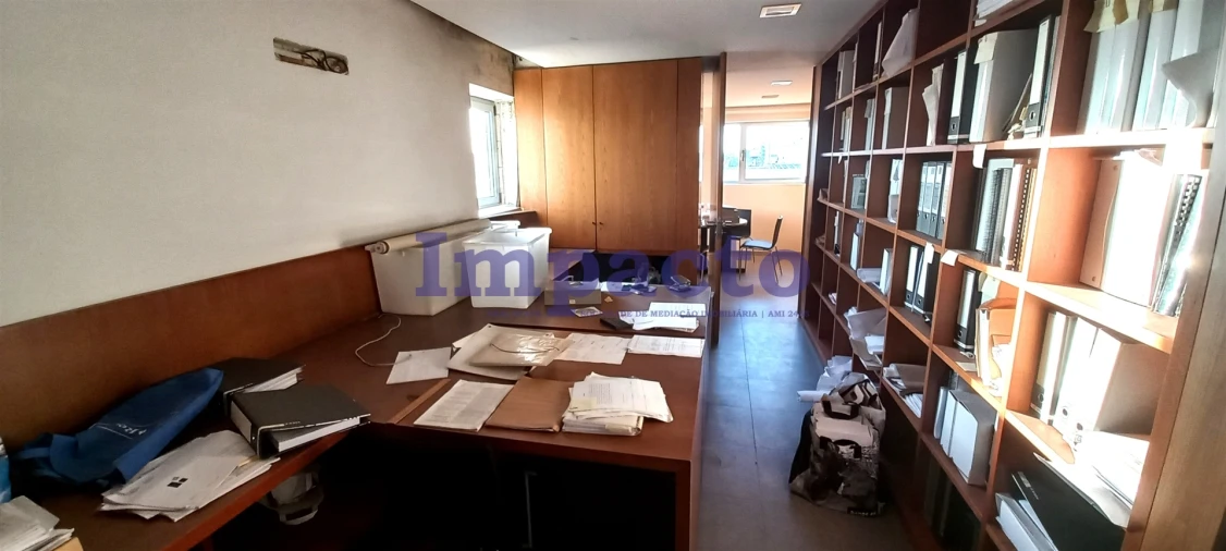 Escritório para Arrendamento em São João da Madeira Foto 5