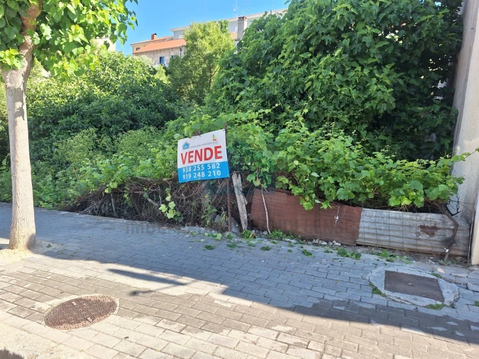 Terreno para Venda em Mirandela Foto 2