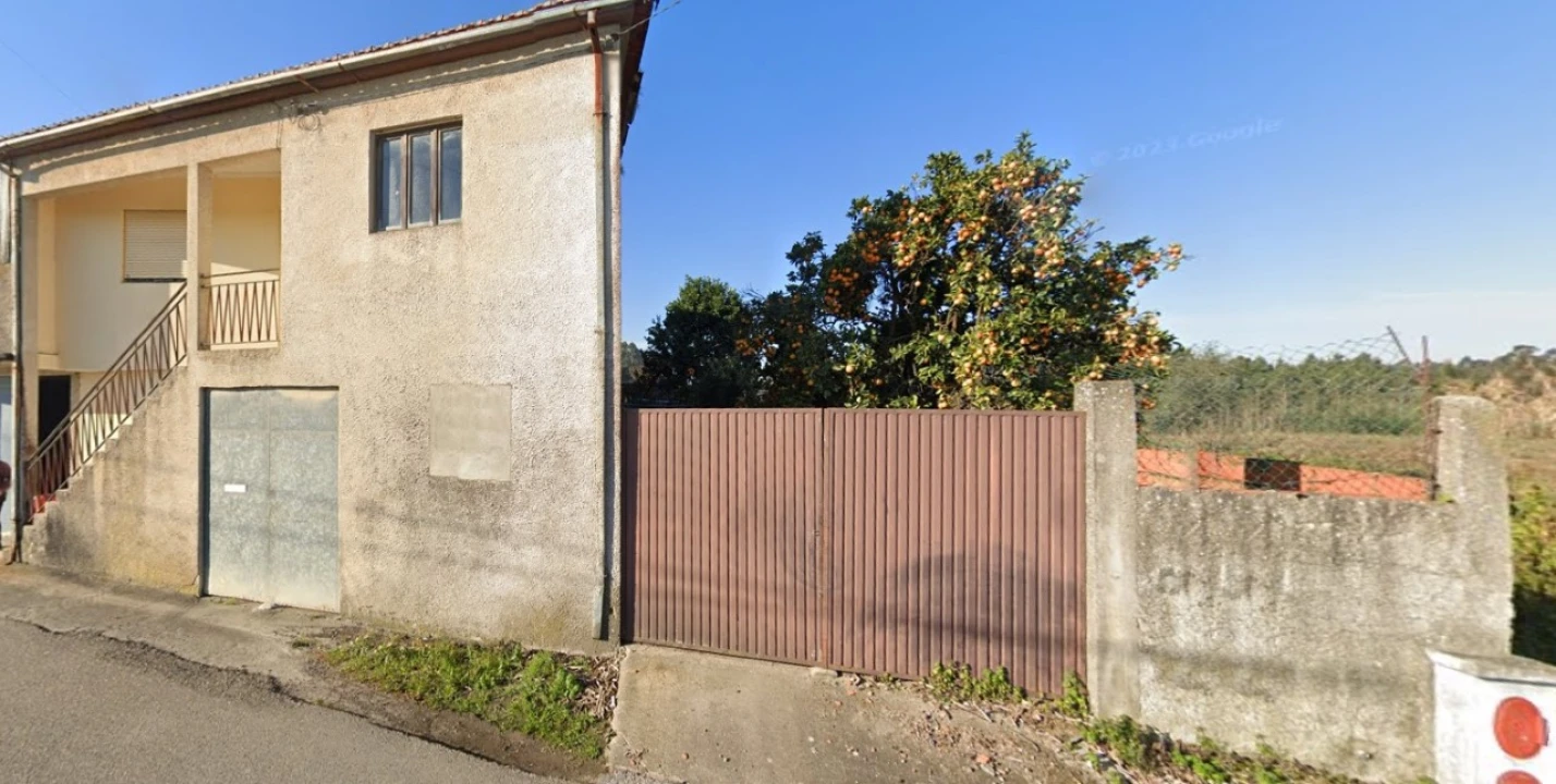 Moradia T3 para Venda em Covões e Camarneira Foto 2