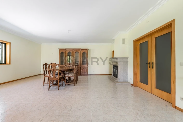 Moradia T4 para Venda em Lago Foto 20