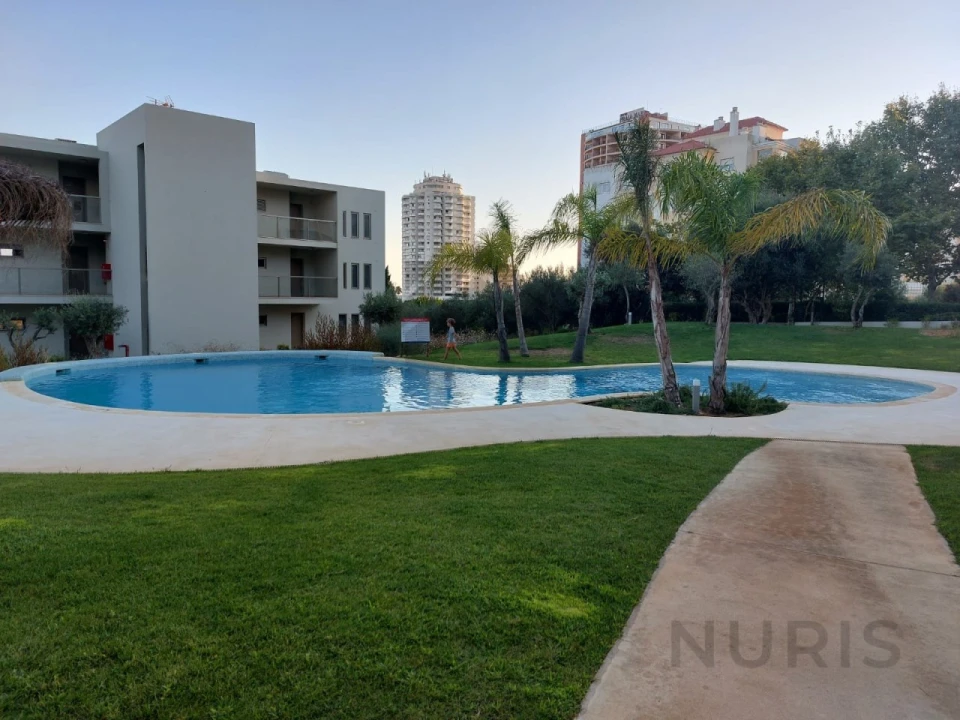 Apartamento T2 para Arrendamento em Portimão Foto 2