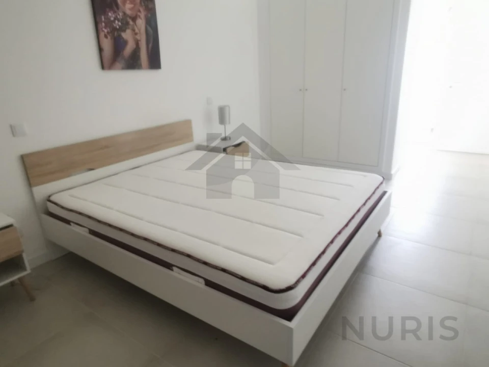 Apartamento T2 para Arrendamento em Portimão Foto 8