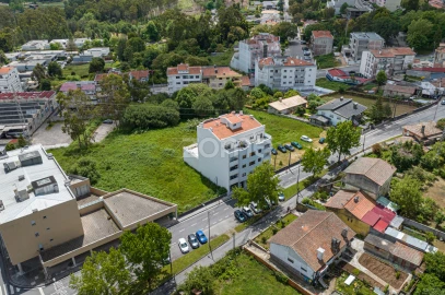 Terreno para Venda em São João da Madeira