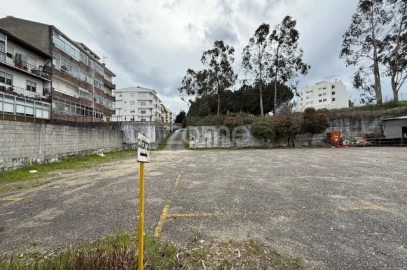Terreno para Venda em São João da Madeira