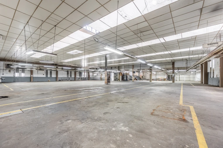 Terreno Comércio / Armazém para Venda em São João da Madeira Foto 15