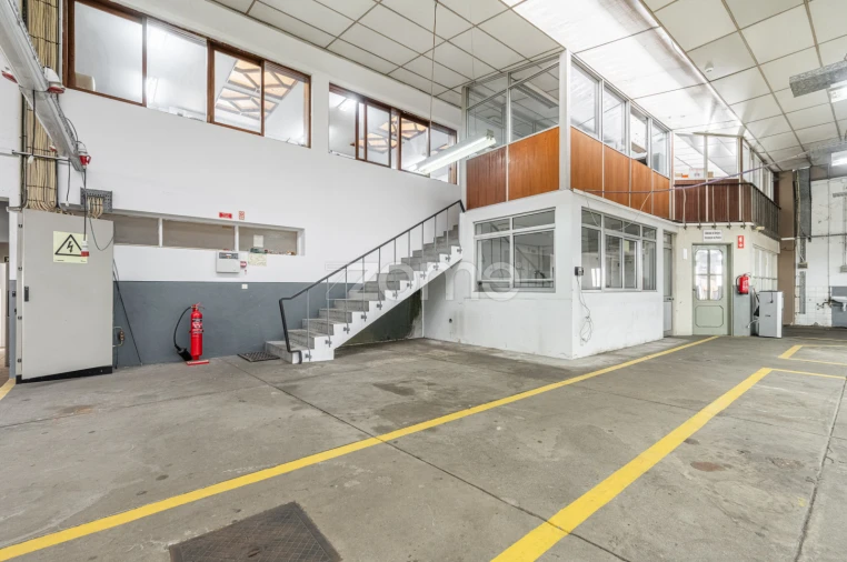 Terreno Comércio / Armazém para Venda em São João da Madeira Foto 26