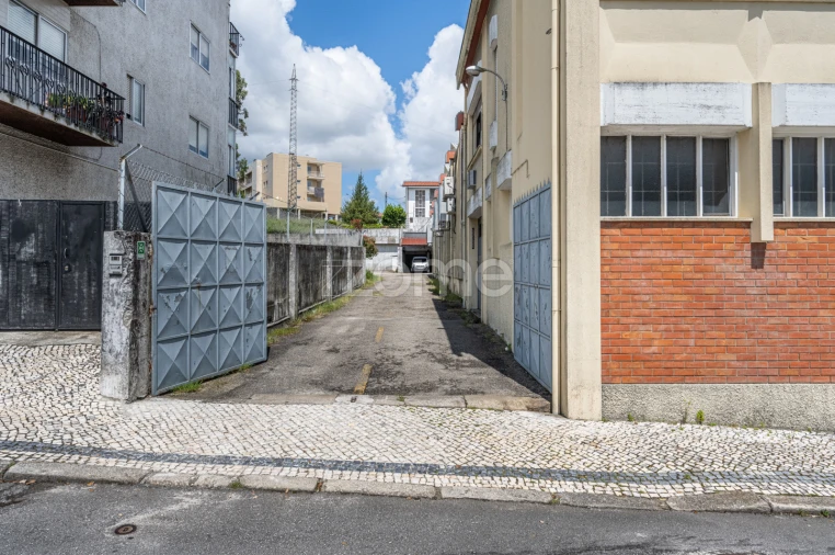 Terreno Comércio / Armazém para Venda em São João da Madeira Foto 45