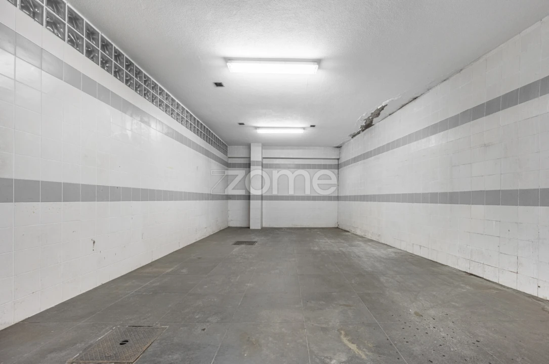 Terreno Comércio / Armazém para Venda em São João da Madeira Foto 13