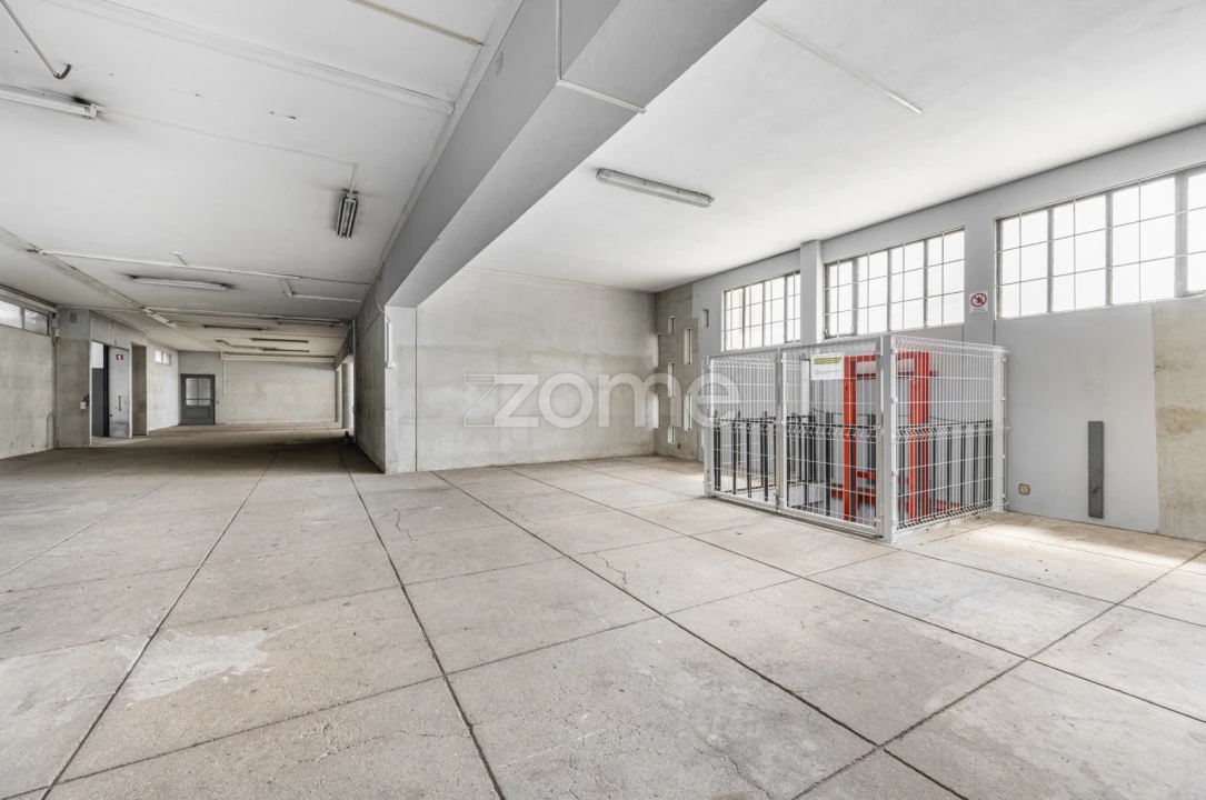 Terreno Comércio / Armazém para Venda em São João da Madeira Foto 20