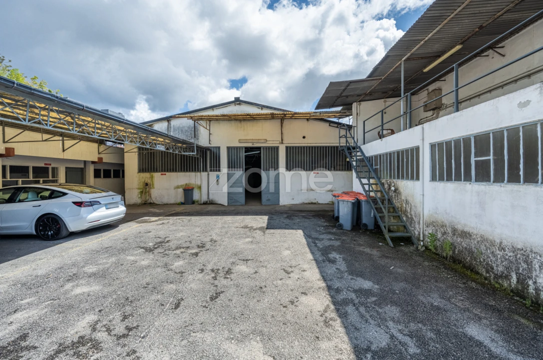 Terreno Comércio / Armazém para Venda em São João da Madeira Foto 39