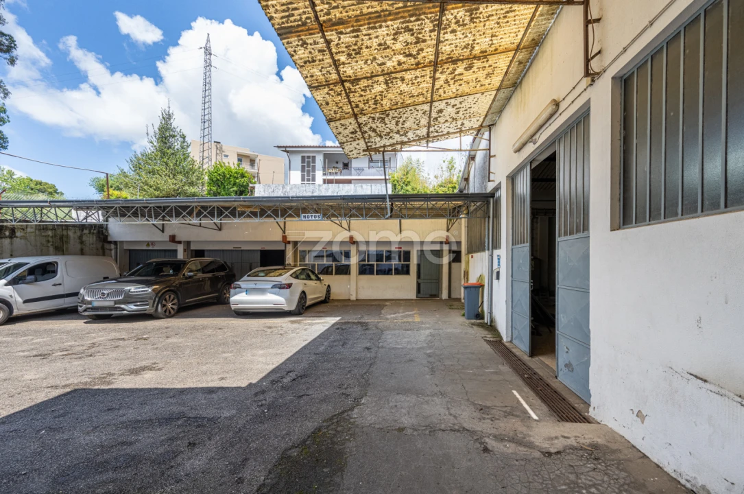 Terreno Comércio / Armazém para Venda em São João da Madeira Foto 42