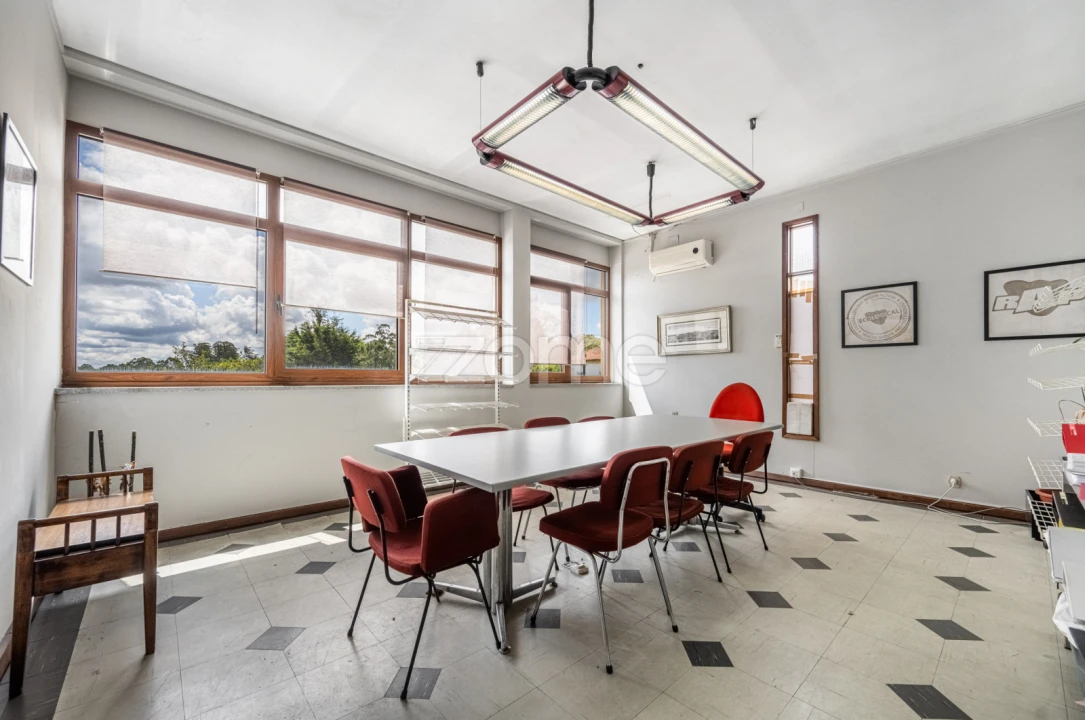 Terreno Comércio / Armazém para Venda em São João da Madeira Foto 28