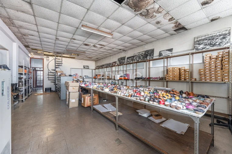 Terreno Comércio / Armazém para Venda em São João da Madeira Foto 35