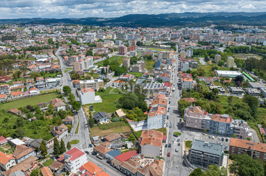 Terreno Comércio / Armazém para Venda em São João da Madeira Foto 47
