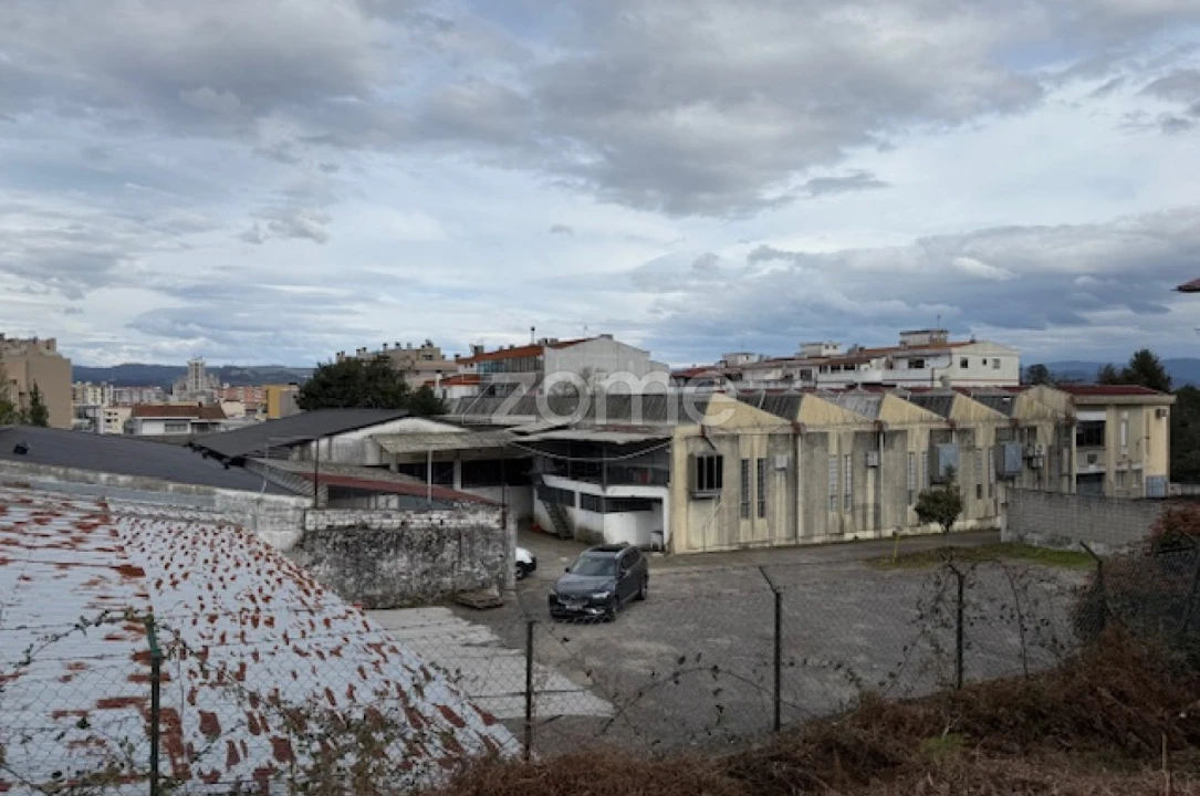 Terreno Comércio / Armazém para Venda em São João da Madeira Foto 55