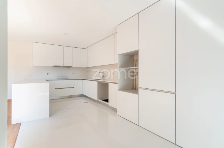 Apartamento T3 para Venda em Ovar, São João, Arada e São Vicente de Pereira Jusã Foto 3