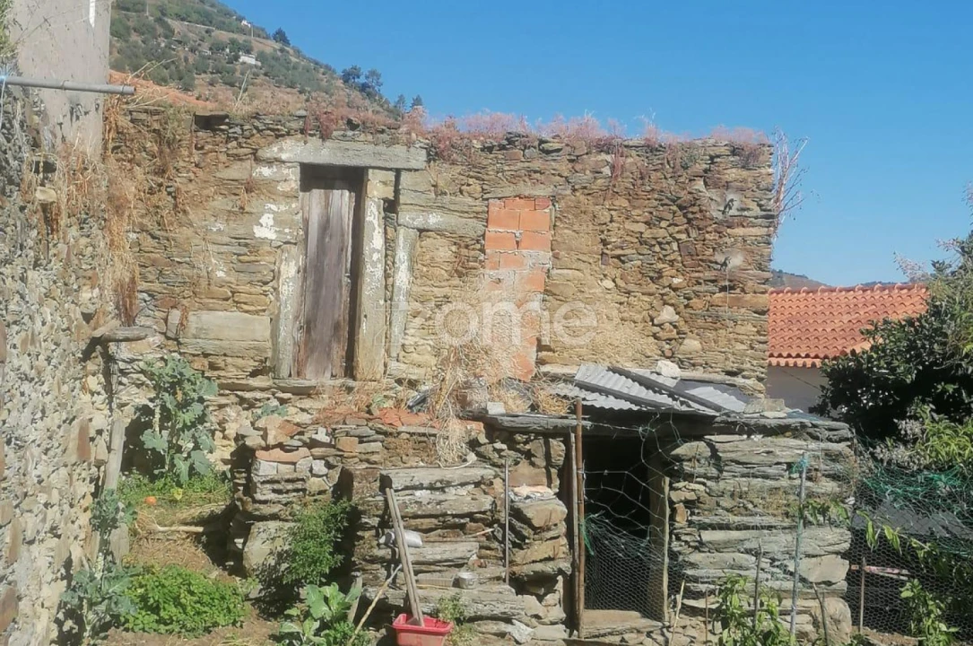 Moradia T2 para Venda em Provesende, Gouvães Douro, São Cristóvão Douro Foto 8