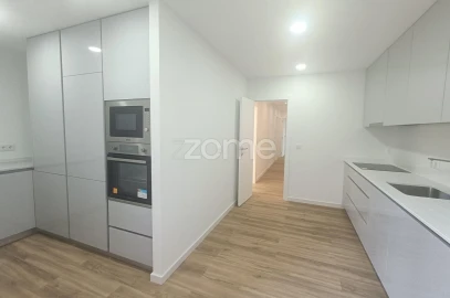 Apartamento T3 para Venda em Águas Livres