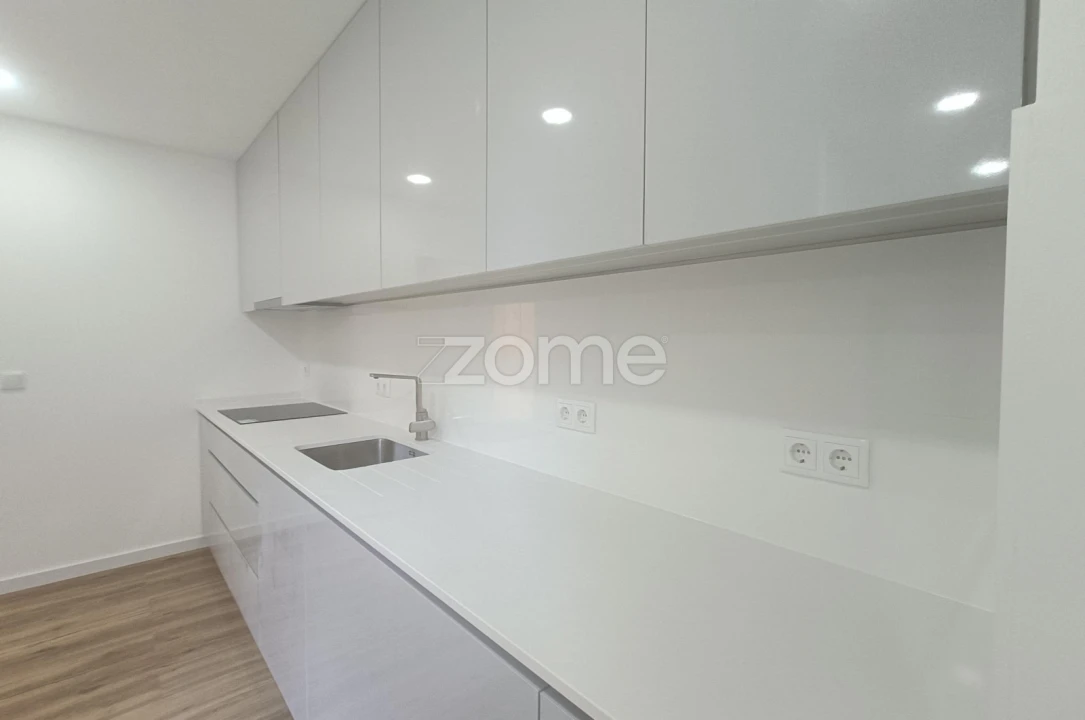 Apartamento T3 para Venda em Águas Livres Foto 6