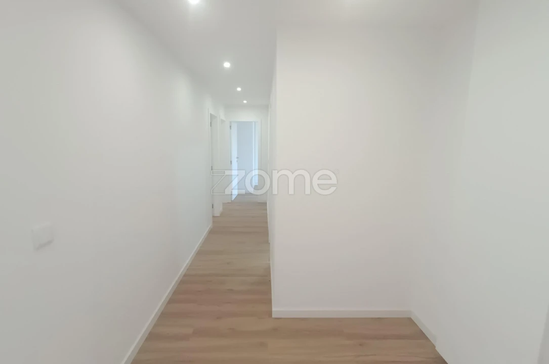 Apartamento T3 para Venda em Águas Livres Foto 9