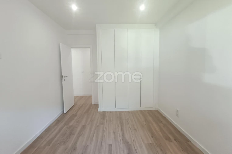 Apartamento T3 para Venda em Águas Livres Foto 11