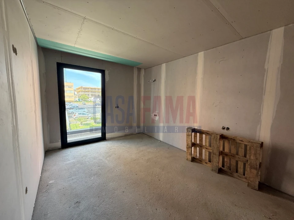 Moradia T3 para Venda em Arcozelo Foto 16