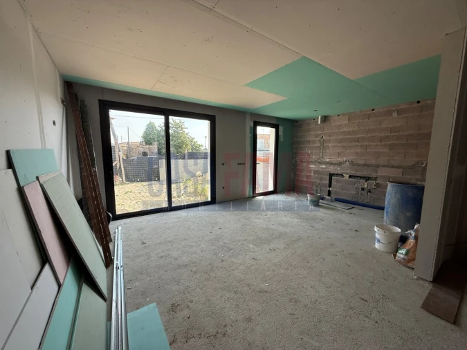 Moradia T3 para Venda em Arcozelo Foto 7