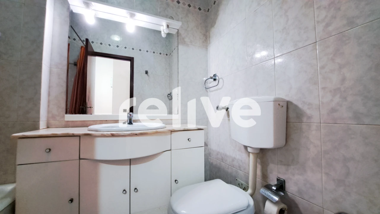 Apartamento T2 para Venda em Falagueira-Venda Nova Foto 14