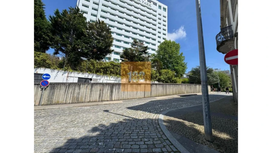 Apartamento T2 para Venda em Lordelo do Ouro e Massarelos Foto 35