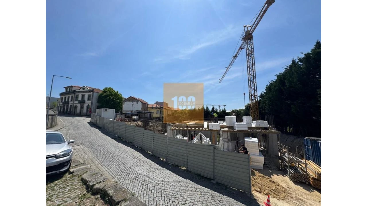 Apartamento T2 para Venda em Lordelo do Ouro e Massarelos Foto 30