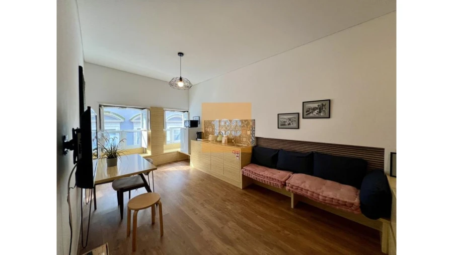 Apartamento para Venda em Cedofeita, Santo Ildefonso, Sé, Miragaia, São Nicolau e Vitória Foto 2