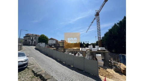 Apartamento T3 para Venda em Lordelo do Ouro e Massarelos