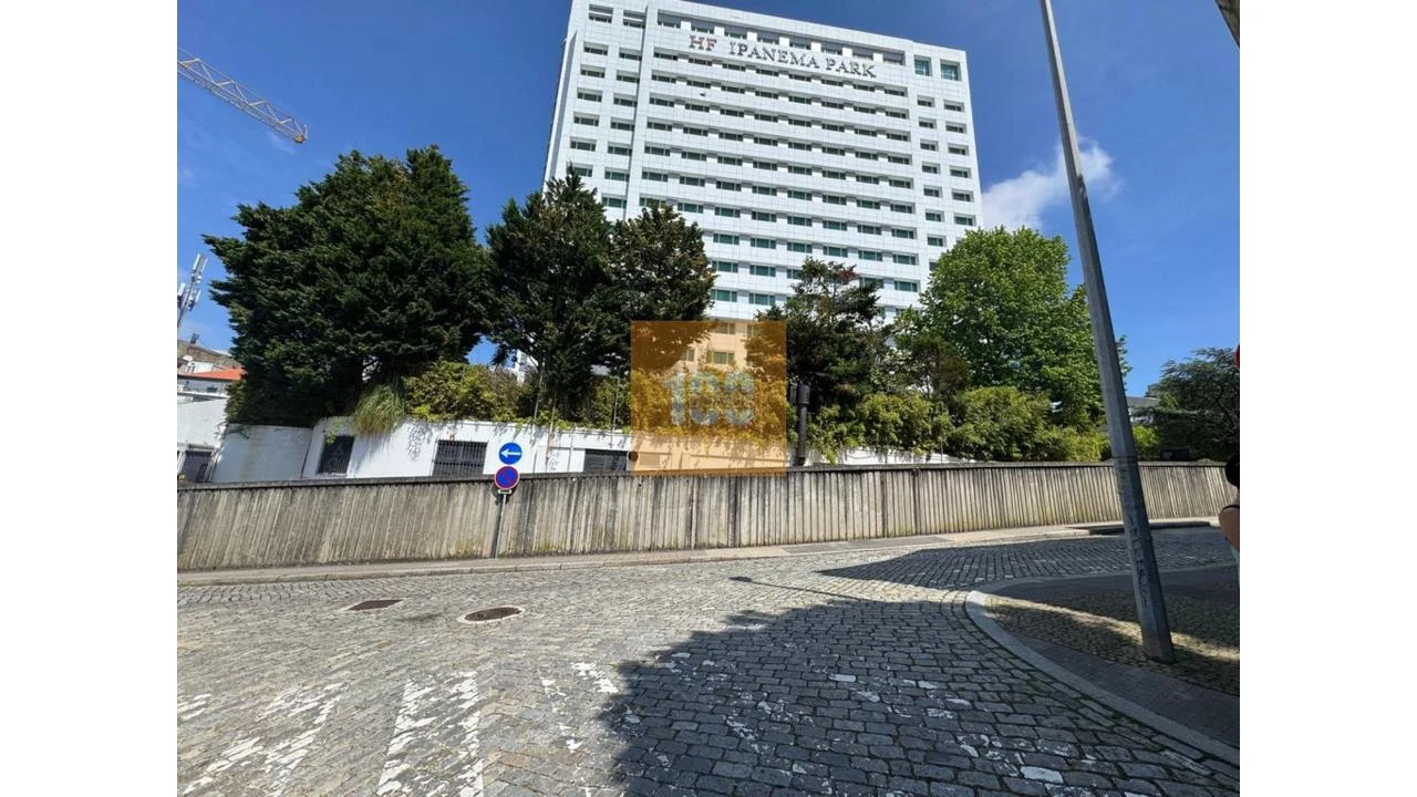 Apartamento T3 para Venda em Lordelo do Ouro e Massarelos Foto 32