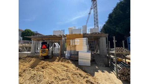 Apartamento T3 para Venda em Lordelo do Ouro e Massarelos