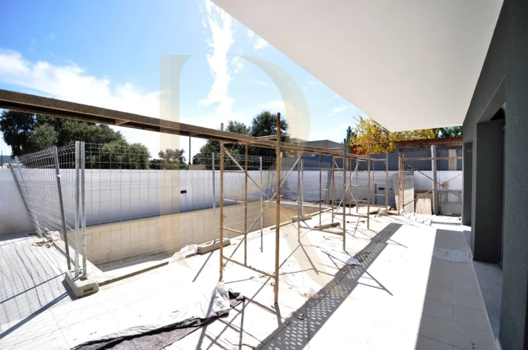 Moradia T4 para Venda em Quinta do Anjo Foto 8