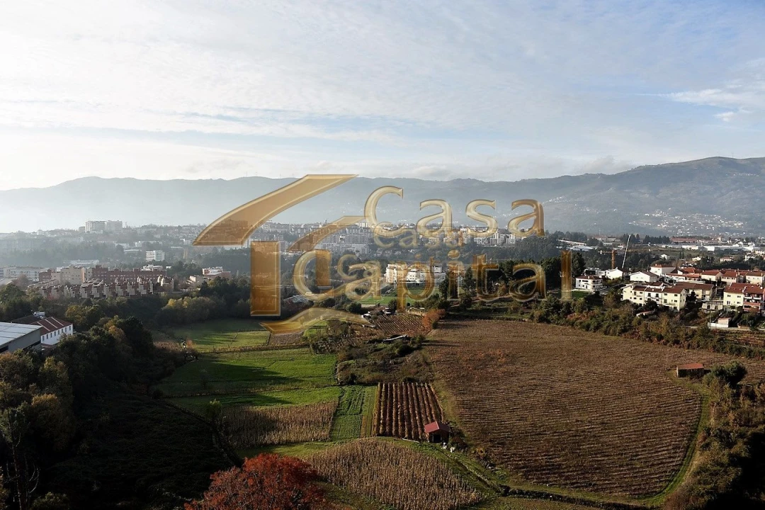 Apartamento T4 para Venda em Mateus Foto 7