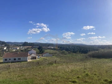 Terreno para Venda em Campelos e Outeiro da Cabeça