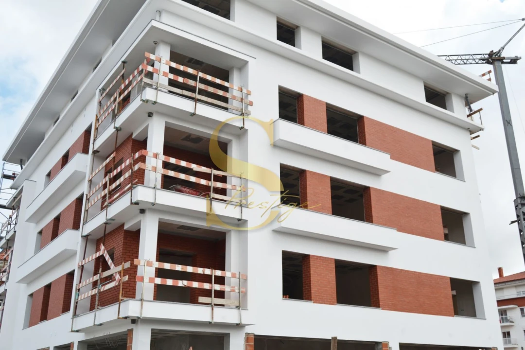 Apartamento T3 para Venda em Marinha Grande Foto 2