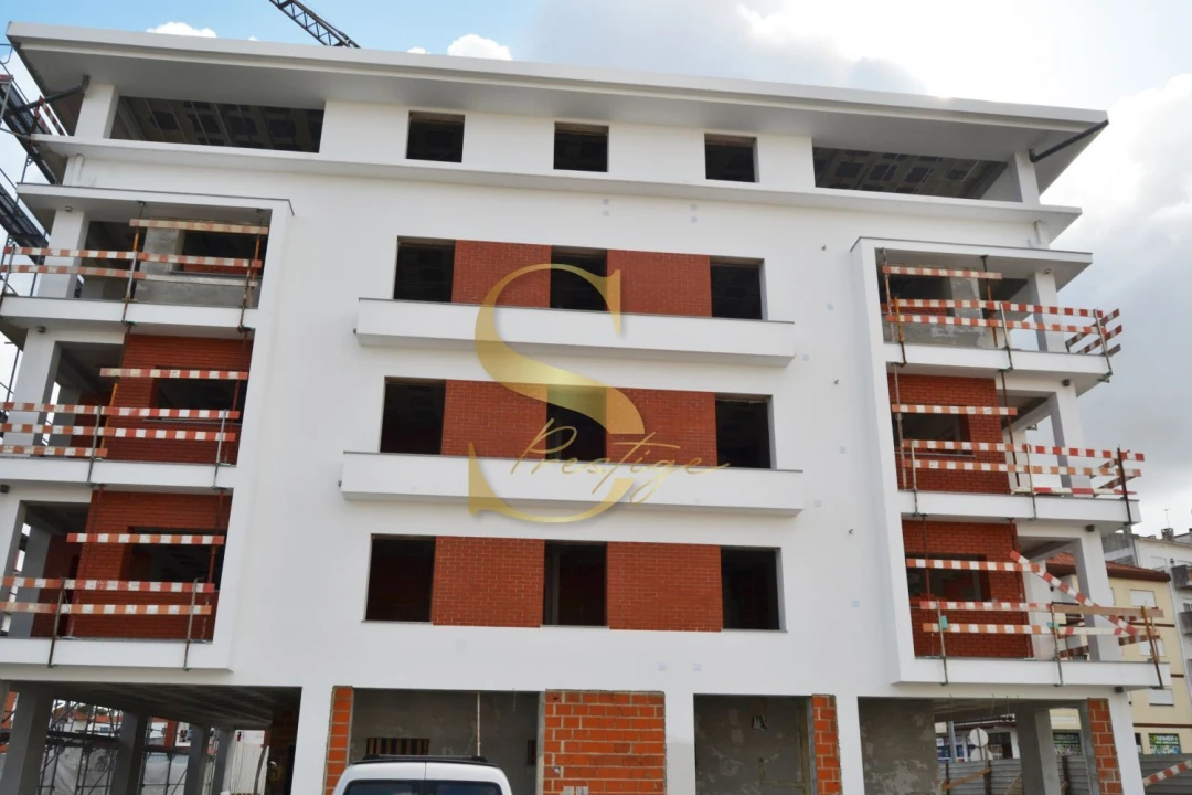 Apartamento T3 para Venda em Marinha Grande Foto 2