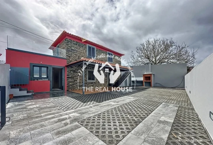 Moradia T2 para Venda em Ponta do Pargo Foto 1