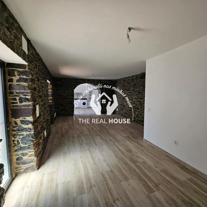 Moradia T2 para Venda em Ponta do Pargo Foto 13