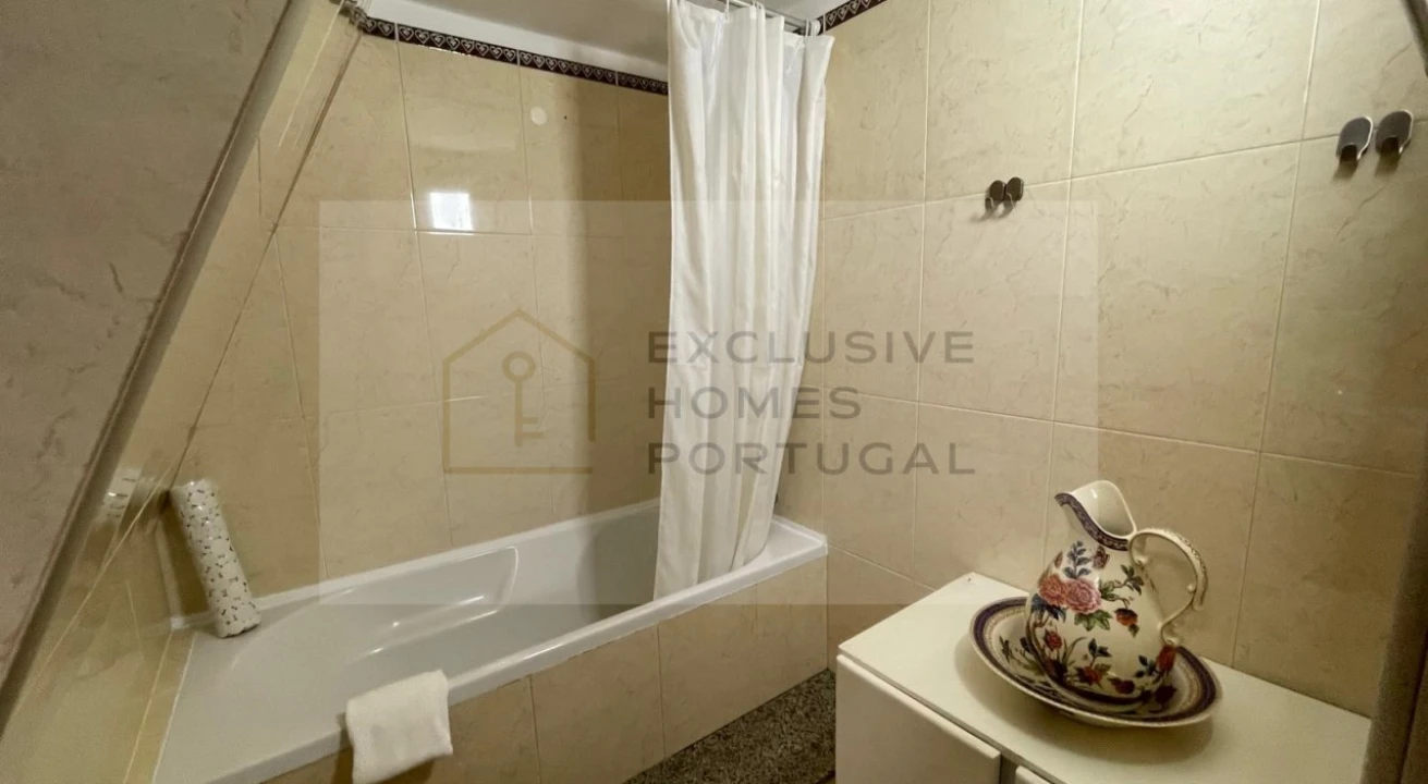 Moradia T6 para Venda em Correlhã Foto 19