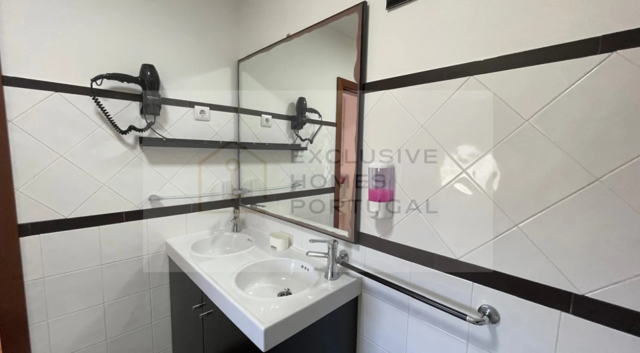 Moradia T6 para Venda em Correlhã Foto 29