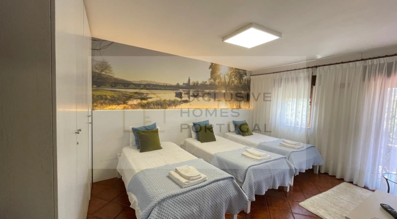 Moradia T6 para Venda em Correlhã Foto 36