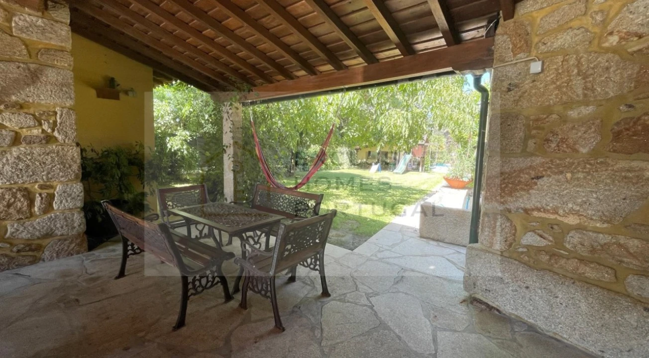 Moradia T6 para Venda em Correlhã Foto 42