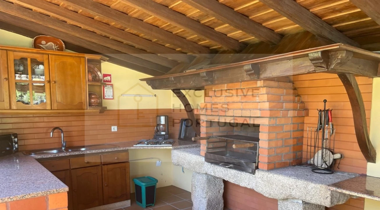 Moradia T6 para Venda em Correlhã Foto 48