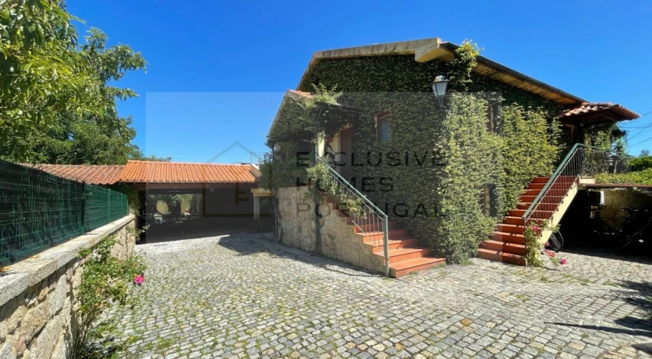 Moradia T6 para Venda em Correlhã Foto 3