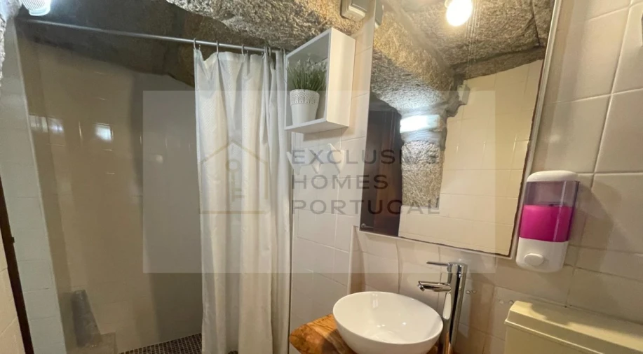 Moradia T6 para Venda em Correlhã Foto 15