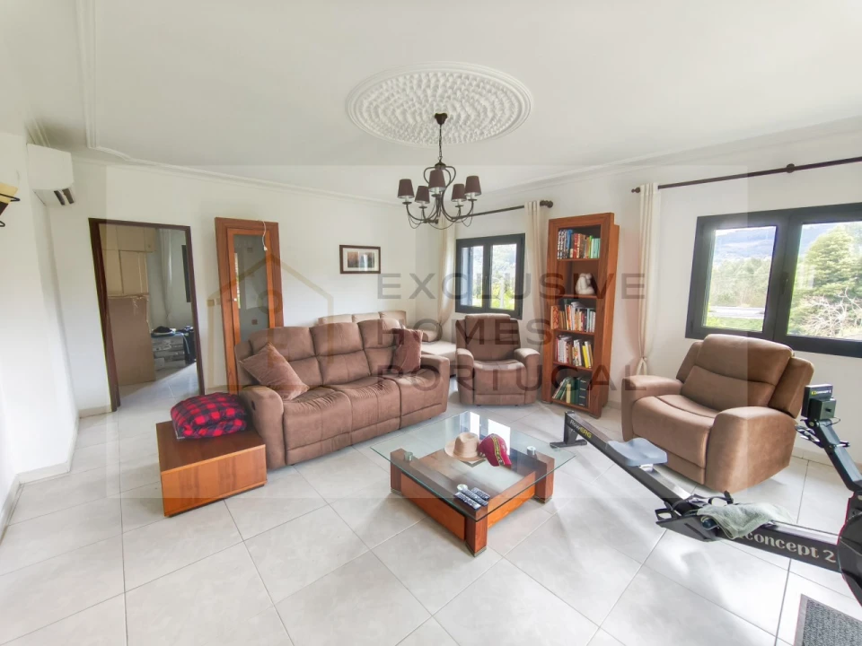 Moradia T5 para Venda em Rebordões (Souto) Foto 18